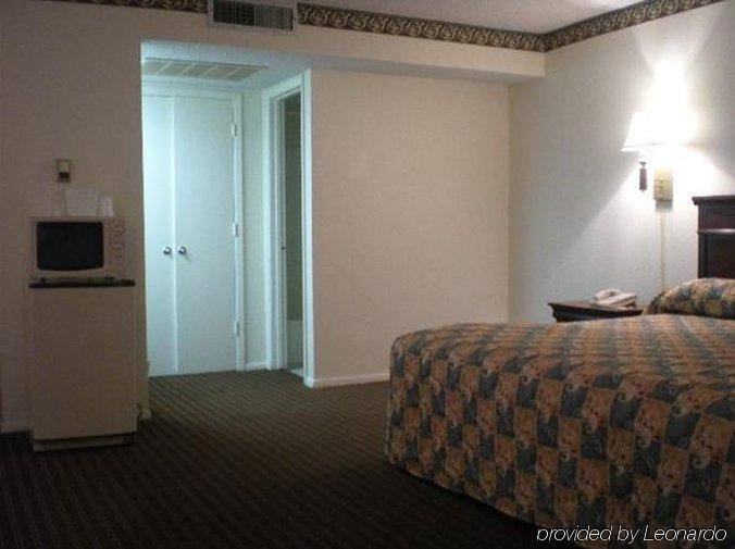 Granbury Inn And Suites Esterno foto